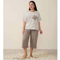 Піжама жіноча капрі та футболка в смужку бежева 19175